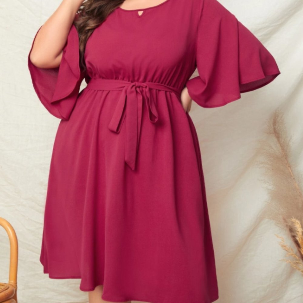 EMERY ROSE Plus Keyhole Neck Flutter Sleeve Belted Dress NWOT